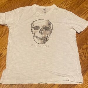 Express Men's Off-White Skull Graphic Tee